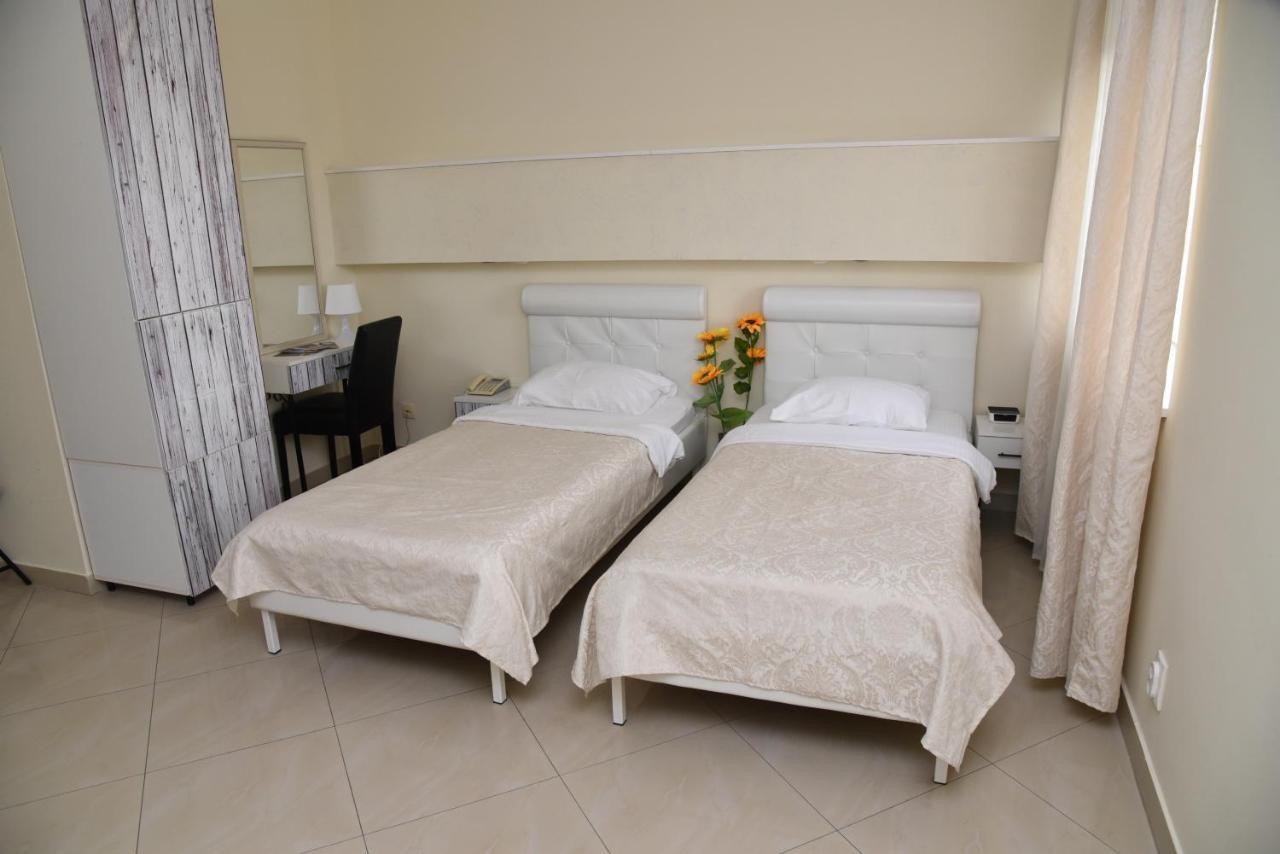 Garni Hotel Dash 노비사드 외부 사진