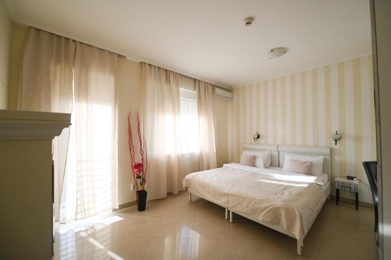 Garni Hotel Dash 노비사드 외부 사진