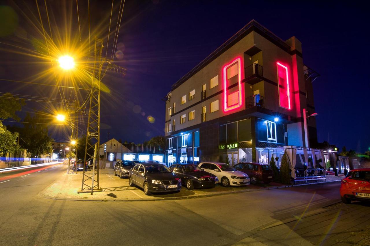 Garni Hotel Dash 노비사드 외부 사진